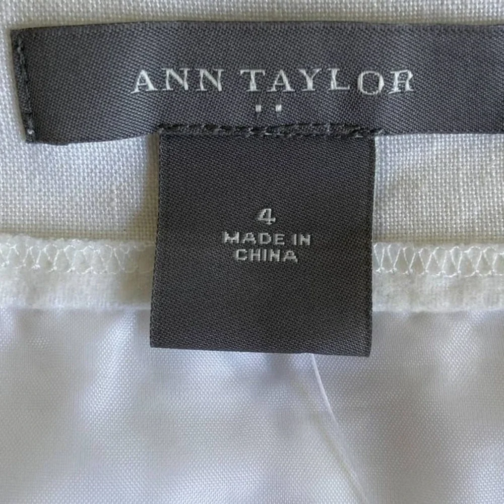 Ann Taylor Skirt White Floral Embroidered Linen Blend Size 4 classic‎ Office